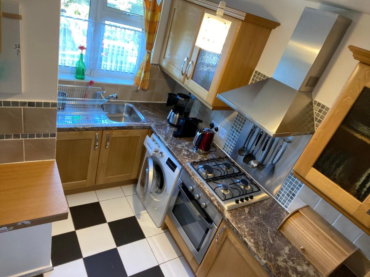 Beautiful 2 Bedroom & Balcony Flat In Central Londres Extérieur photo