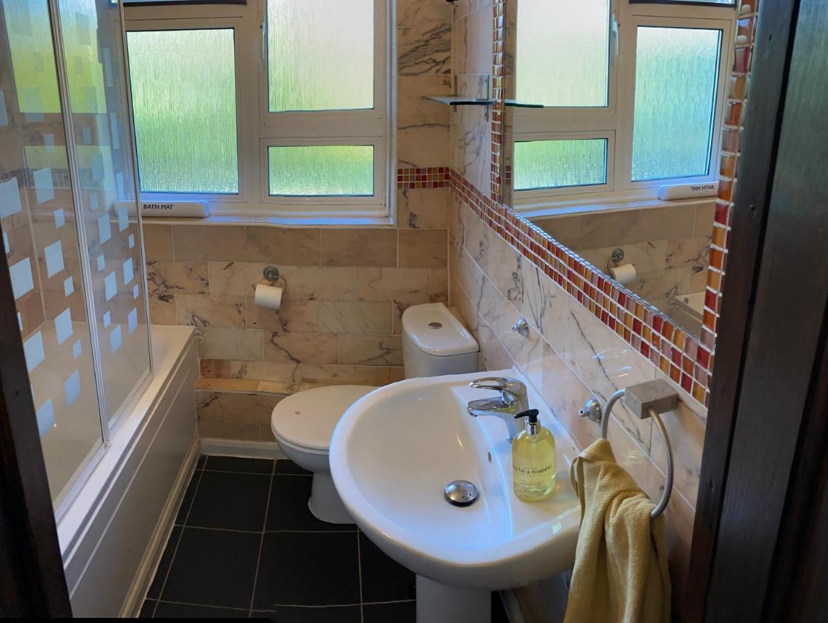 Beautiful 2 Bedroom & Balcony Flat In Central Londres Extérieur photo