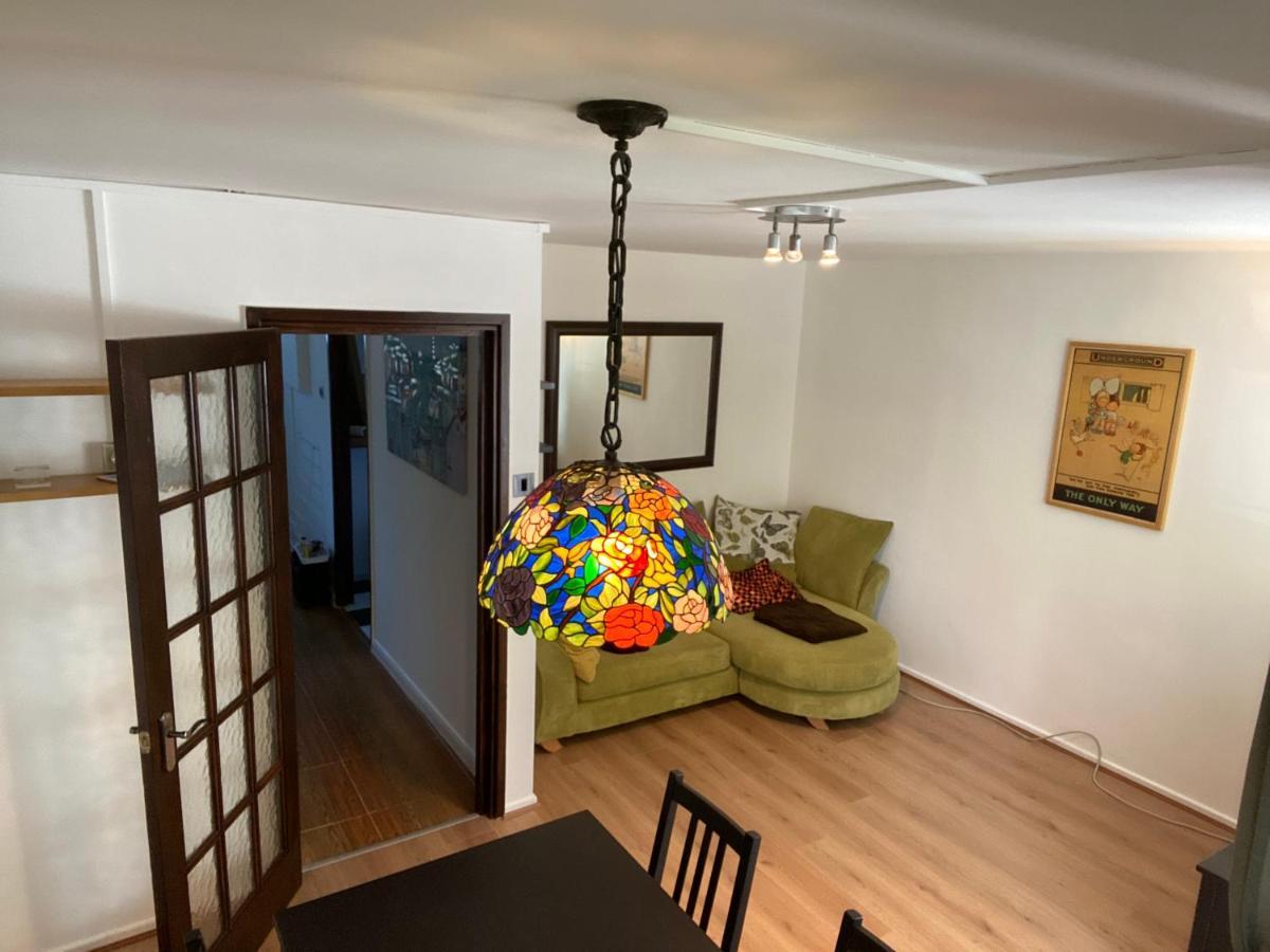 Beautiful 2 Bedroom & Balcony Flat In Central Londres Extérieur photo